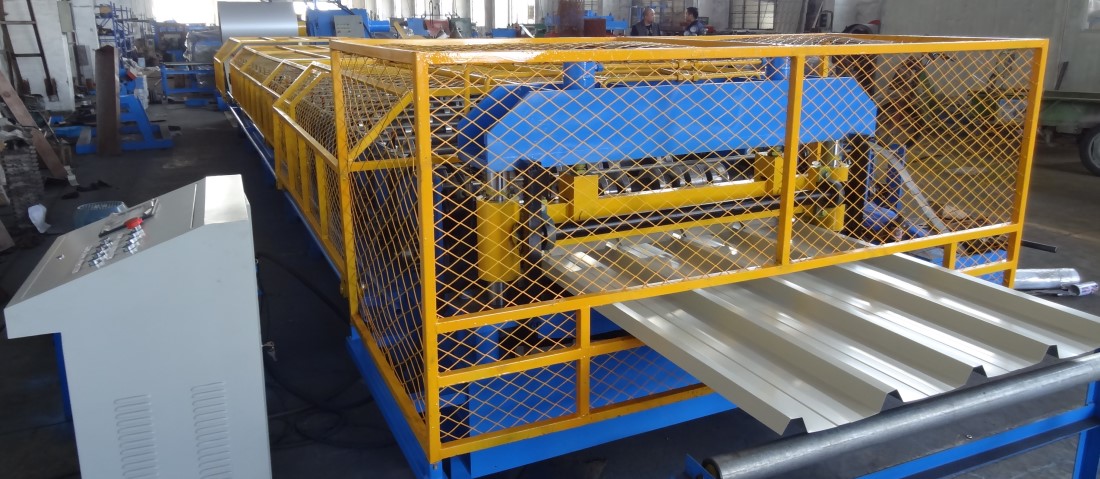 آلة تشكيل صفائح السقف